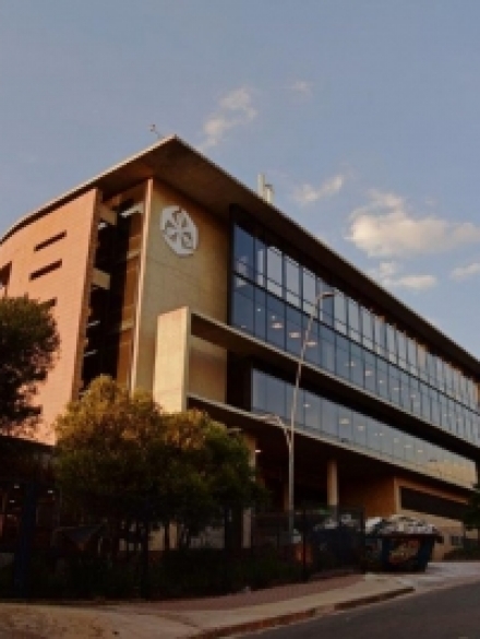 relocation-of-OMI-Wanooka-Place-JHB-1-400x267
